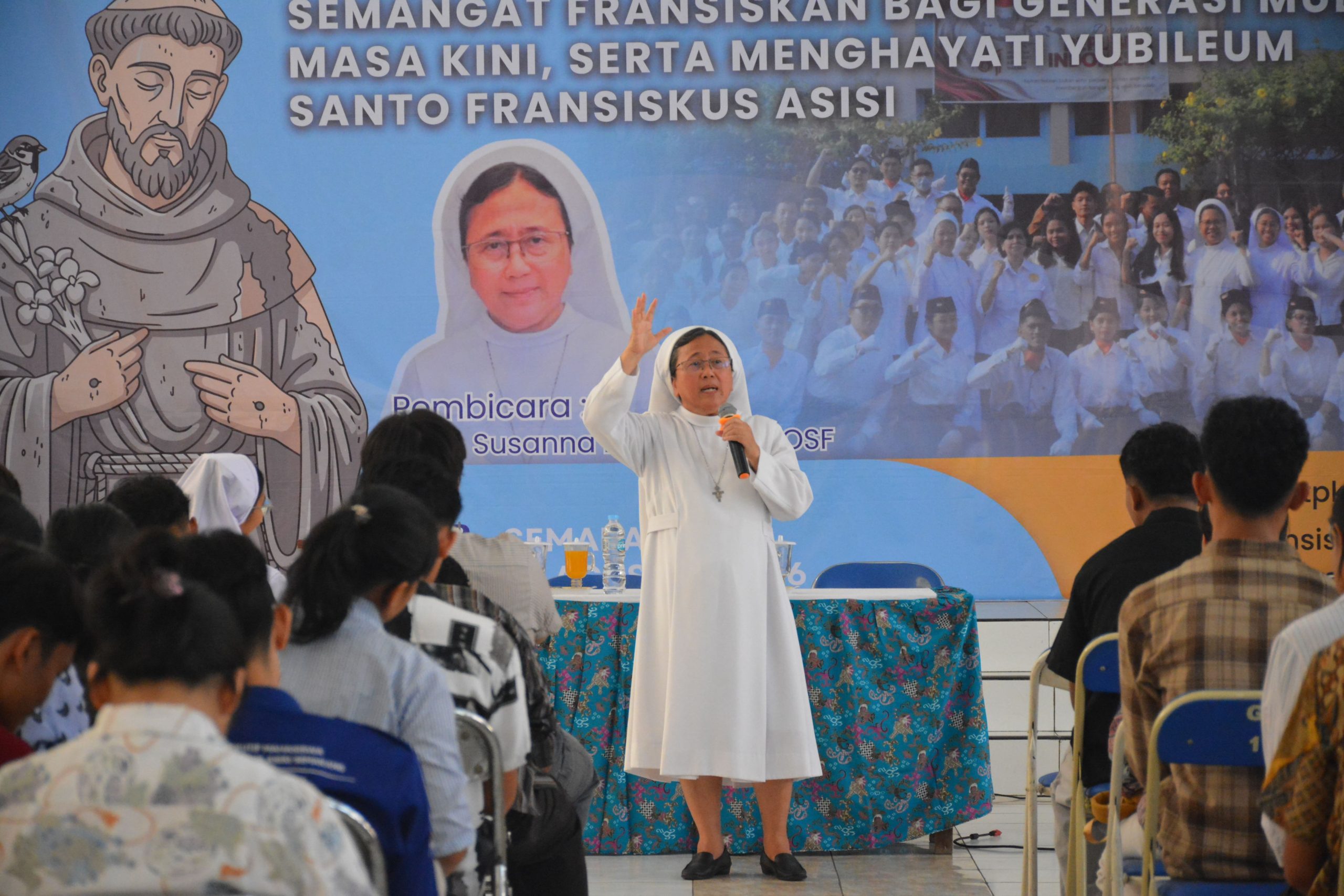 Kuliah Umum STPKat St. Fransiskus Asisi Bahas Semangat Fransiskan bagi Generasi Muda