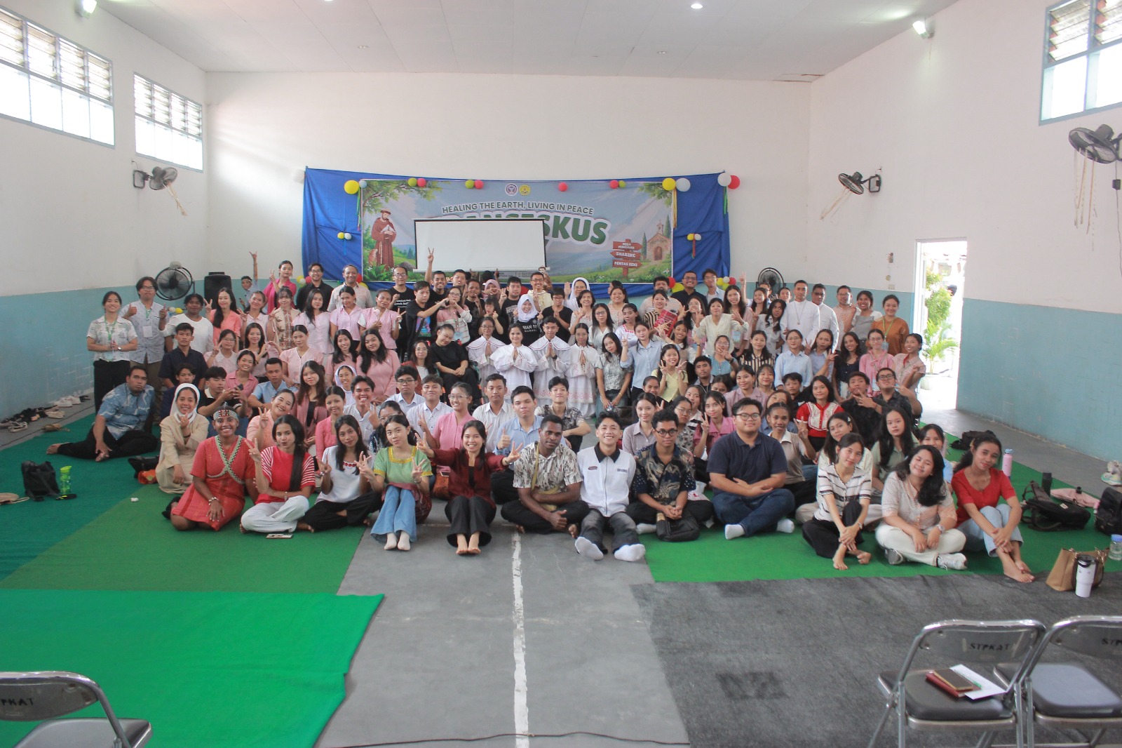 STPKat St. Fransiskus Asisi Semarang Rayakan Hari Fransiskus dengan Semangat “Healing the Earth, Living in Peace”